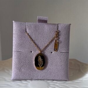 18K Gold Plated Stainless Steel August Birth Months Flower gladiolus  Necklace